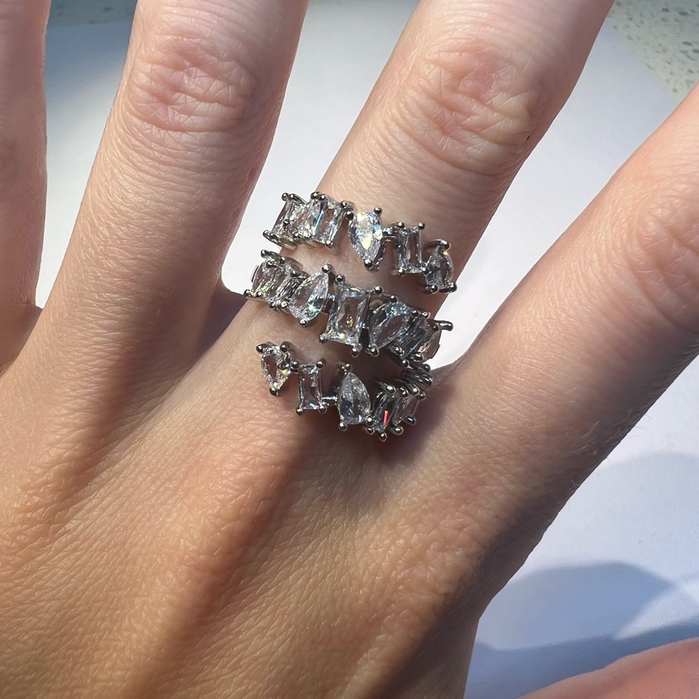Silver ring - Picture 8 of 10